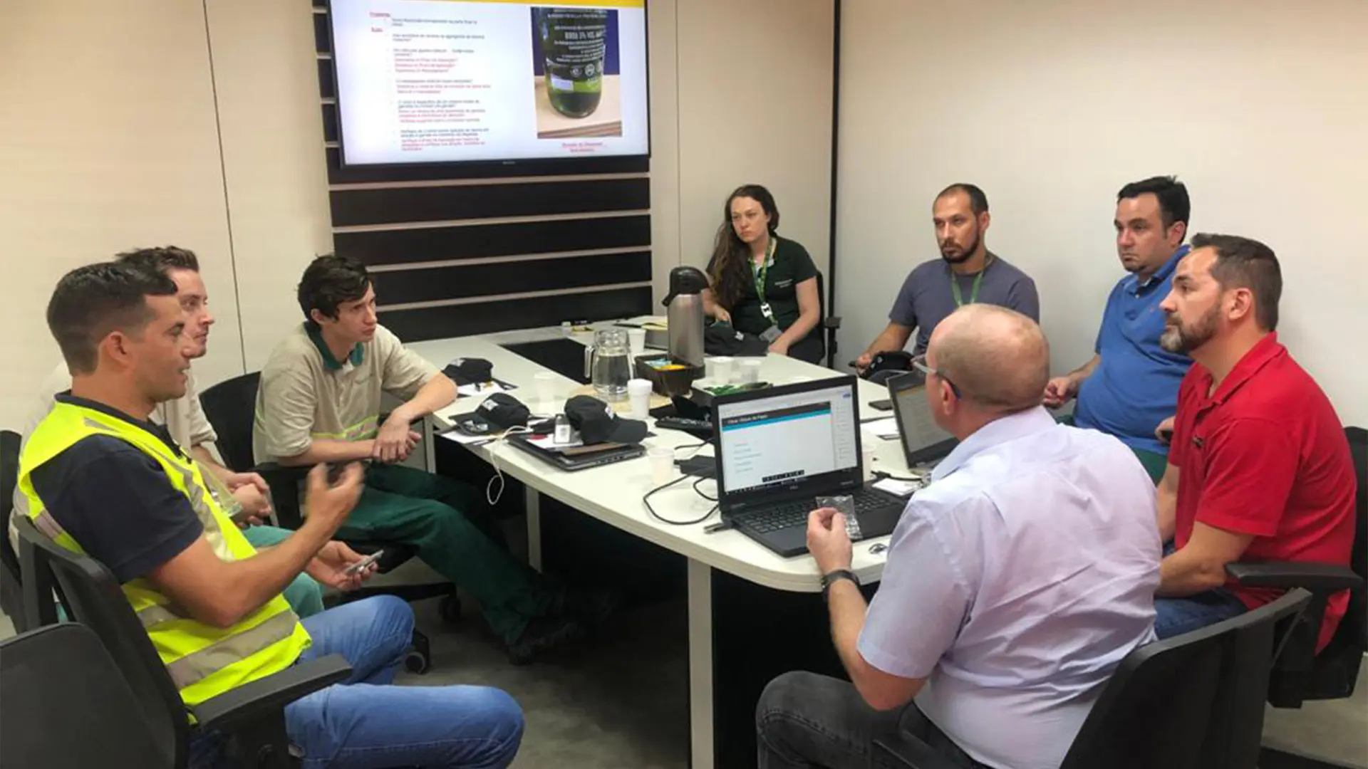 Nhà điều hành máy (bắt đầu tiền lương lên tới $ 22/giờ)